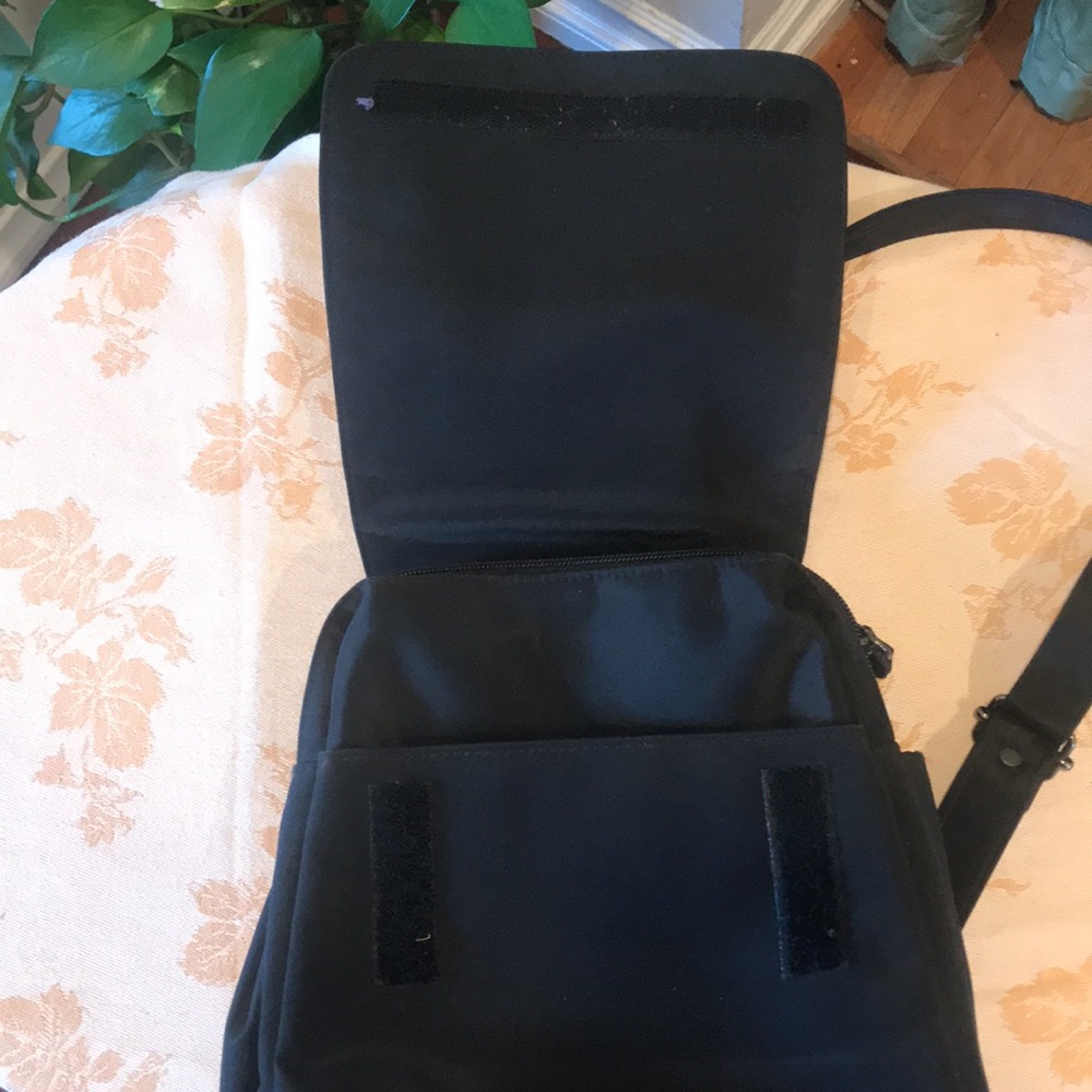 Vintage Mini Backpack - Picture 8 of 11